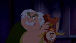 Beauty-and-the-beast-disneyscreencaps.com-1492