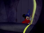 Fantasia-disneyscreencaps.com-3909