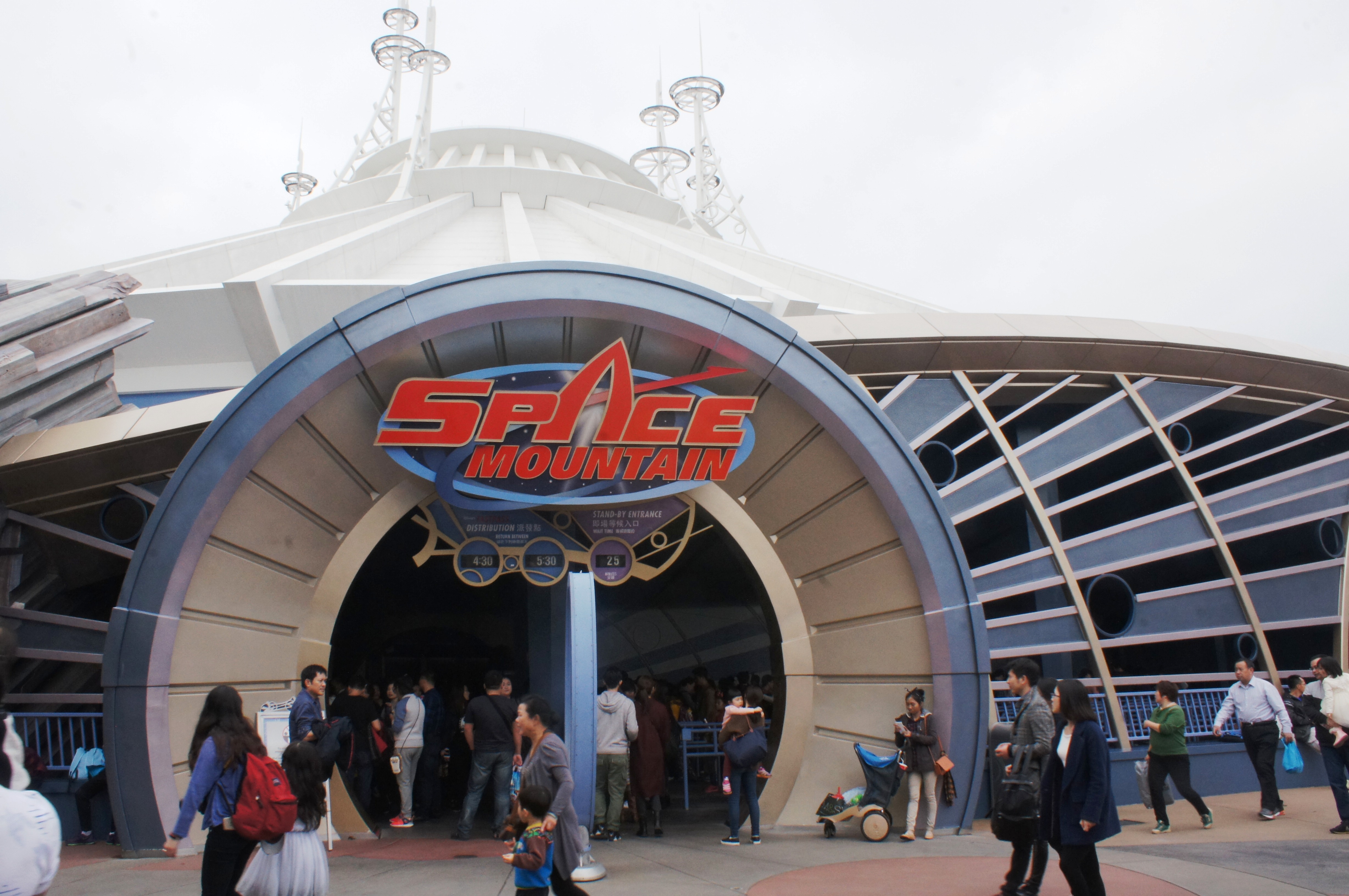 disneyland space mountain