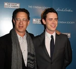 Colin Hanks with dad Tom.jpg (81 KB) Tom Hanks with his eldest son, Colin, attending the screening of The Great Buck Howard in March 2009.