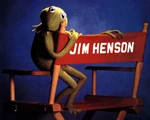 Kermitmourns.jpg (138 KB) Kermit mourns Jim Henson on his chair.