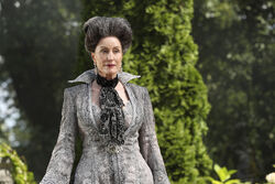 Once Upon a Time - 6x03 - The Other Shoe - Photography - Lady Tremaine 2