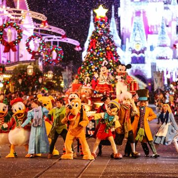 Mickey S Once Upon A Christmastime Parade Disney Wiki Fandom