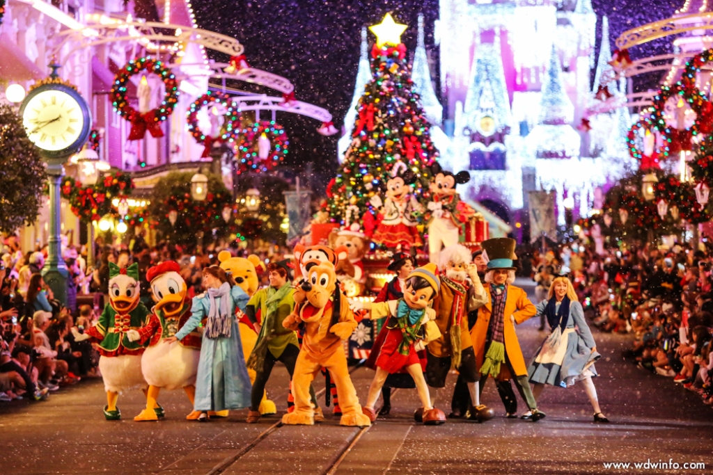 Es Christmas Parage 2022 Theme Mickey's Once Upon A Christmastime Parade | Disney Wiki | Fandom