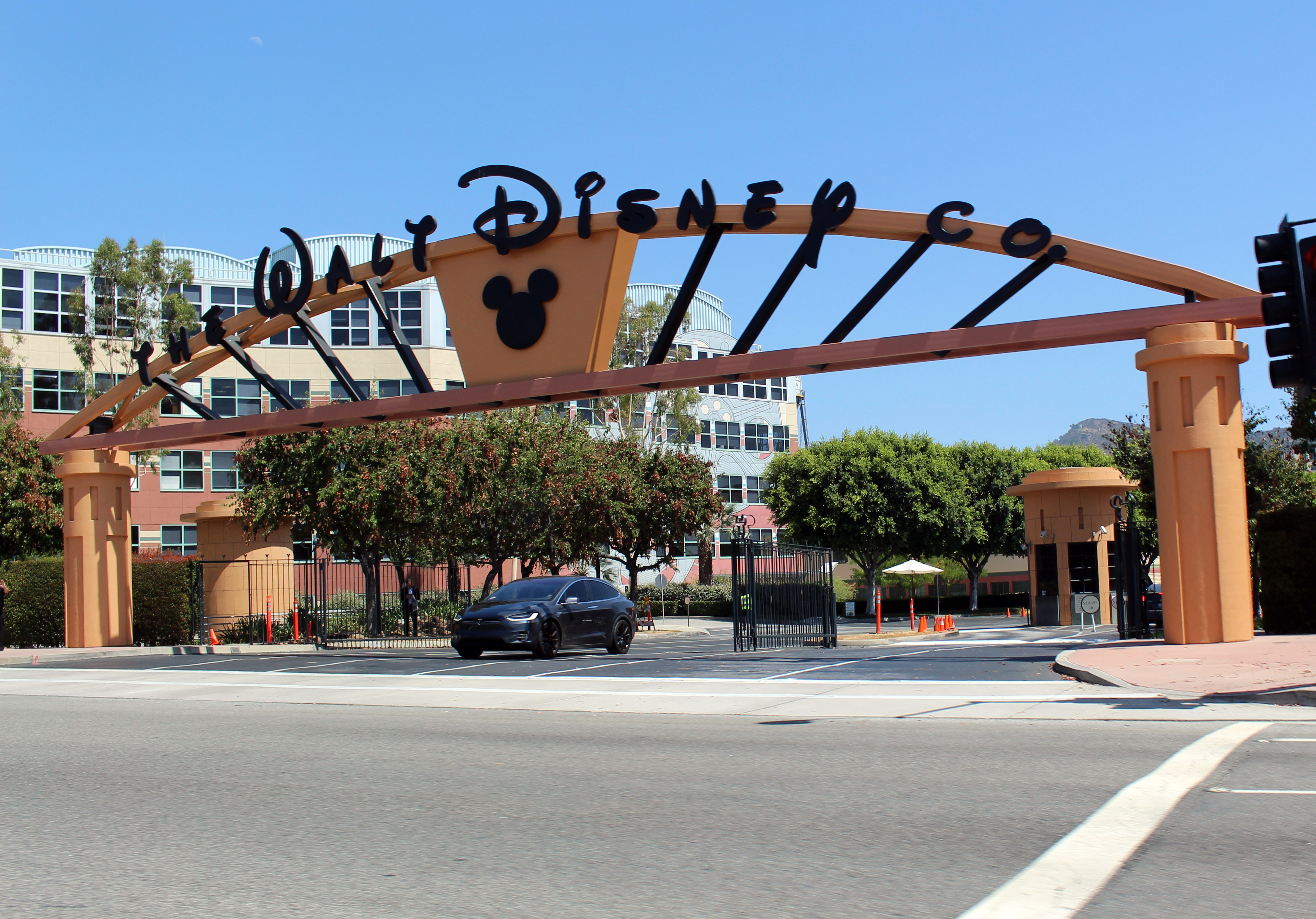 walt disney company headquarters