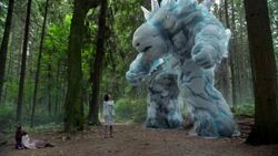 Once Upon a Time - 4x01 - A Tale of Two Sisters - Snowman VS. Regina