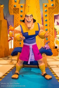 Kronk at Disneyland Paris.