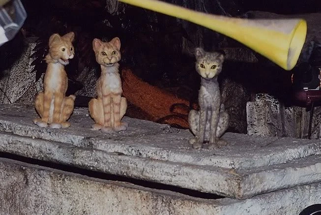Graveyard Cats