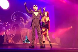 “This IS Halloween!” Dance Party (Simplified Chinese:“这就是万圣夜“惊舞派对)