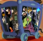 Strómboli (derecha) capturado con varios villanos en House of Mouse.