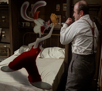 Eddie-Roger esposados.png (283 kB) Roger y Eddie esposados.