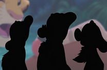Mocoso (derecha) al final de The Lion King 1½.