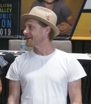Danny Cooksey speaks at the 2019 Silicon Valley Comic Con.