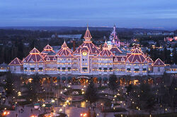 Disneyland Hotel (Paris) - Wikipedia