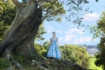 AliceInWonderland2010PublicityStill5.jpg (908 KB)