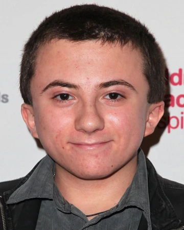 Atticus Shaffer Disney Wiki Fandom Atticus shaffer was born at santa clarita, california, united statesacton, california, united states. atticus shaffer disney wiki fandom