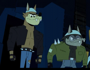 Hack Smashnikov (rechts) in DuckTales (eerste verschijning)
