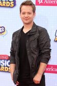 Jason Earles attending the 2015 Radio Disney Music Awards.