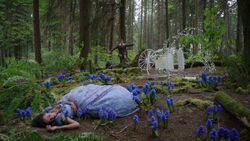 Once Upon a Time - 7x01 - Hyperion Heights - Cinderella Fallen