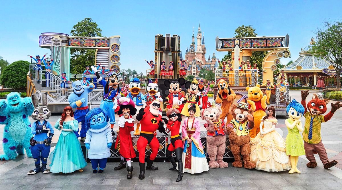Disney Mickey Mouse Playground Pals Activity Tray