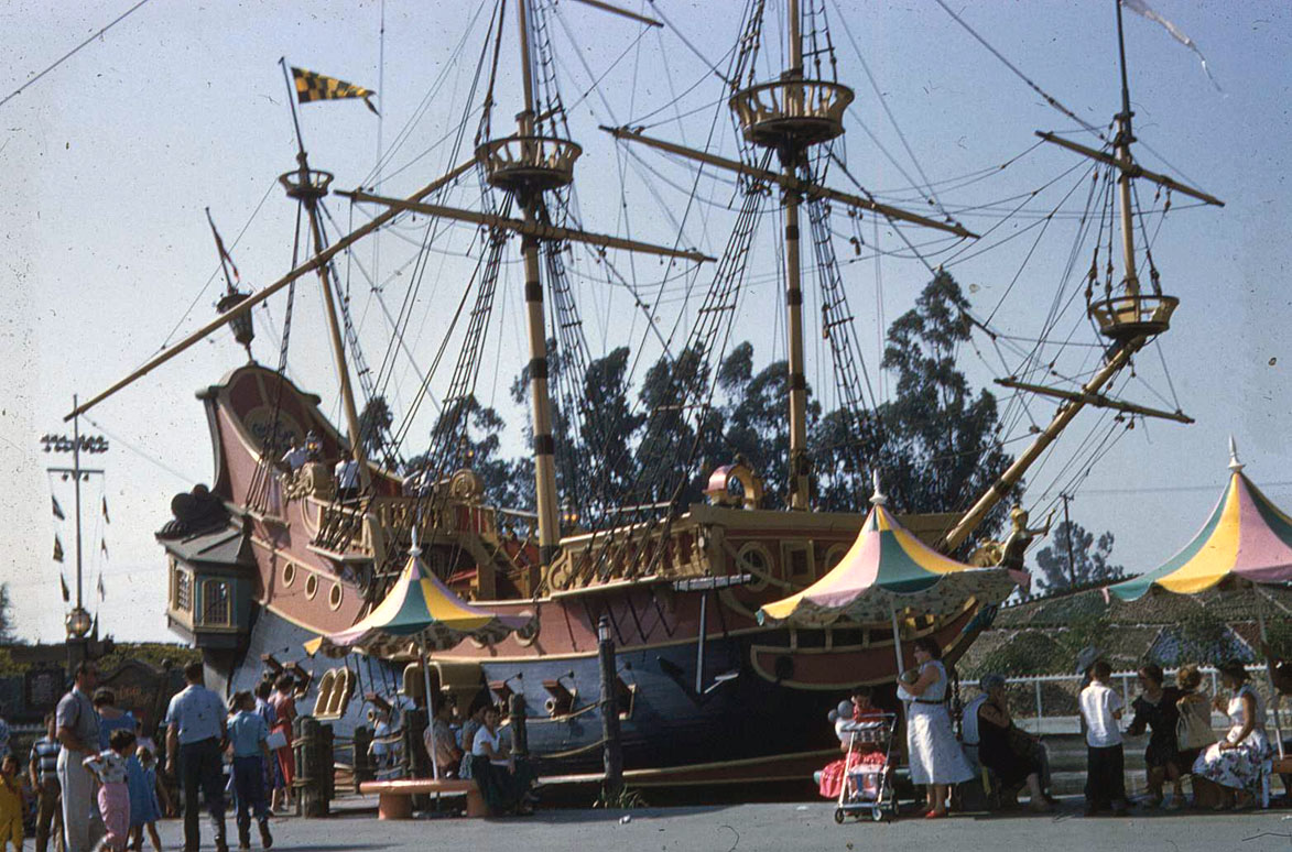 Captain Hook's Pirate Ship, Disneyland Park, Disneyland Par…