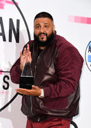 DJ Khalid poses in the Press Room at the 2017 American Music Awards.