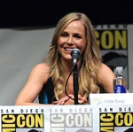 Julie Benz SDCC13.jpg (232 KB) Julie Benz speaks at the 2013 San Diego Comic Con.