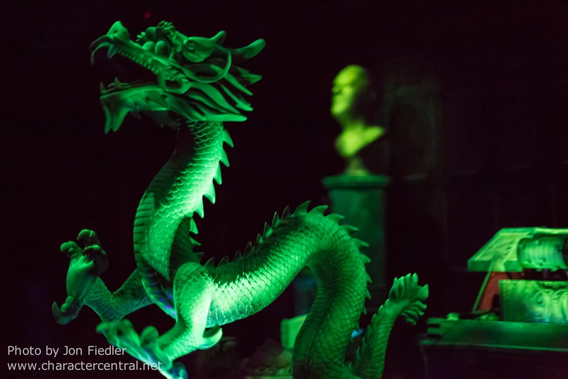 Chinese Dragon Statue