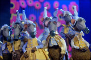 The Munchkins withstanding the poppies thanks to their gas masks