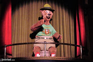 Henry as he appears in the Country Bear Vacation Hoedown.