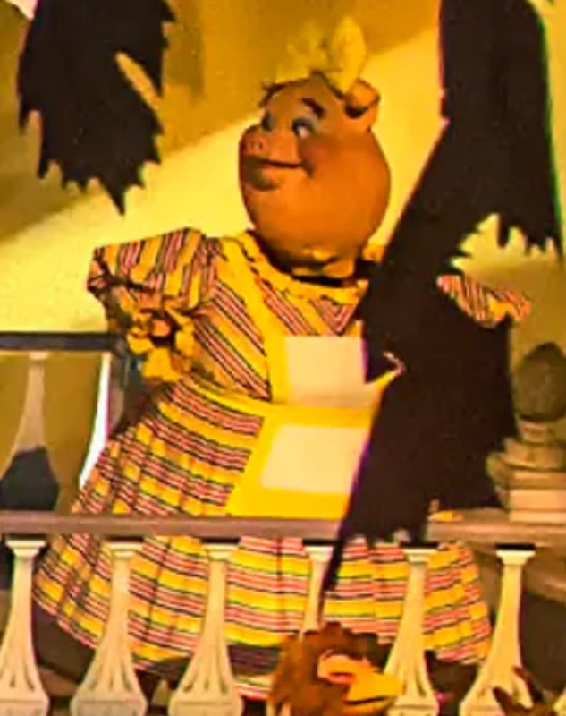 Showgirl Pig