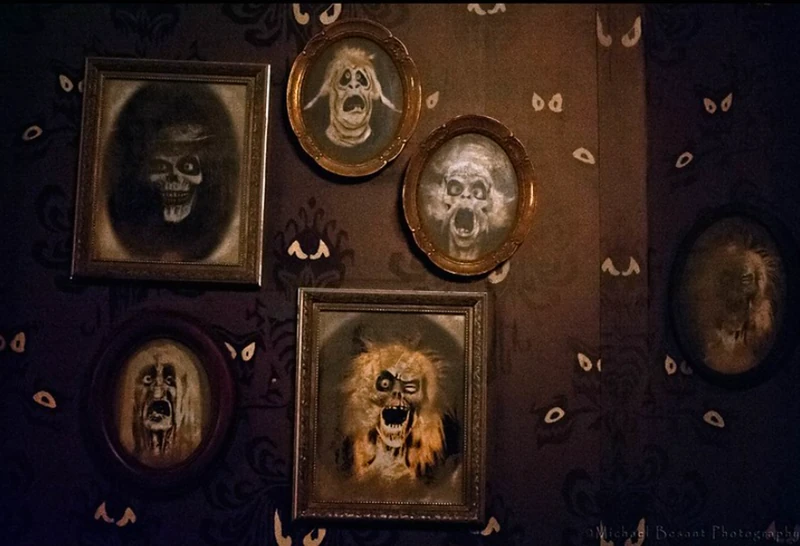 Pop-Up Ghosts