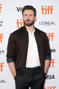 Chris Evans TIFF19.jpg