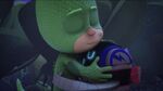Gekko and PJ Robot hug