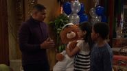Raven's Home - 1x04 - The Bearer of Dad News - Devon, Nia and Booker
