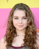 Sammi Hanratty attending the 2012 Nickelodeon Kids' Choice Awards.