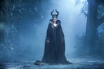 Maleficent-(2014)-176