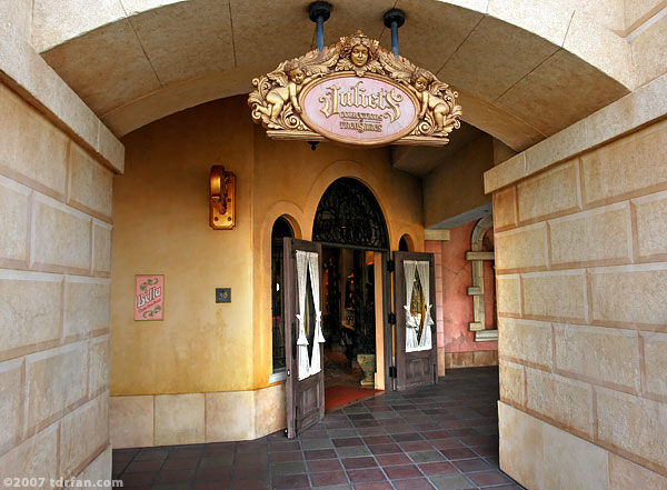 Juliet's Collections & Treasures, Disney Wiki