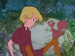 Arthur apologizes to the Girl Squirrel for having unintentionally break her heart