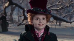 Alice Through the Looking Glass (2016 film) - Wikipedia