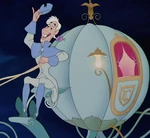 Comandante transformado en humano en Cinderella.