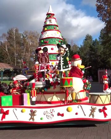 Parade De Noel Disney Disney Christmas Parade Disney Wiki Fandom