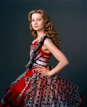 New-Alice-in-Wonderland-Mia-Wasikowska-Photoshoot-alice-in-wonderland-2010-10340861-1183-1450.jpg (386 KB) Mia Wasikowska as Alice Kingsleigh (4).