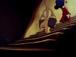 Fantasia-disneyscreencaps.com-3412