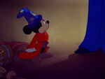 Fantasia-disneyscreencaps.com-4139