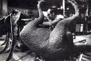 Orinthomimus figure being constructed