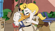 Goldie kissing Scrooge McDuck