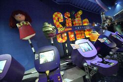 File:DisneyQuest arcade machines, Florida.jpg - Wikimedia Commons