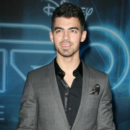 JoeJonas