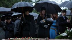 Once Upon a Time - 5x21 - Last Rites - Robin Funeral 2
